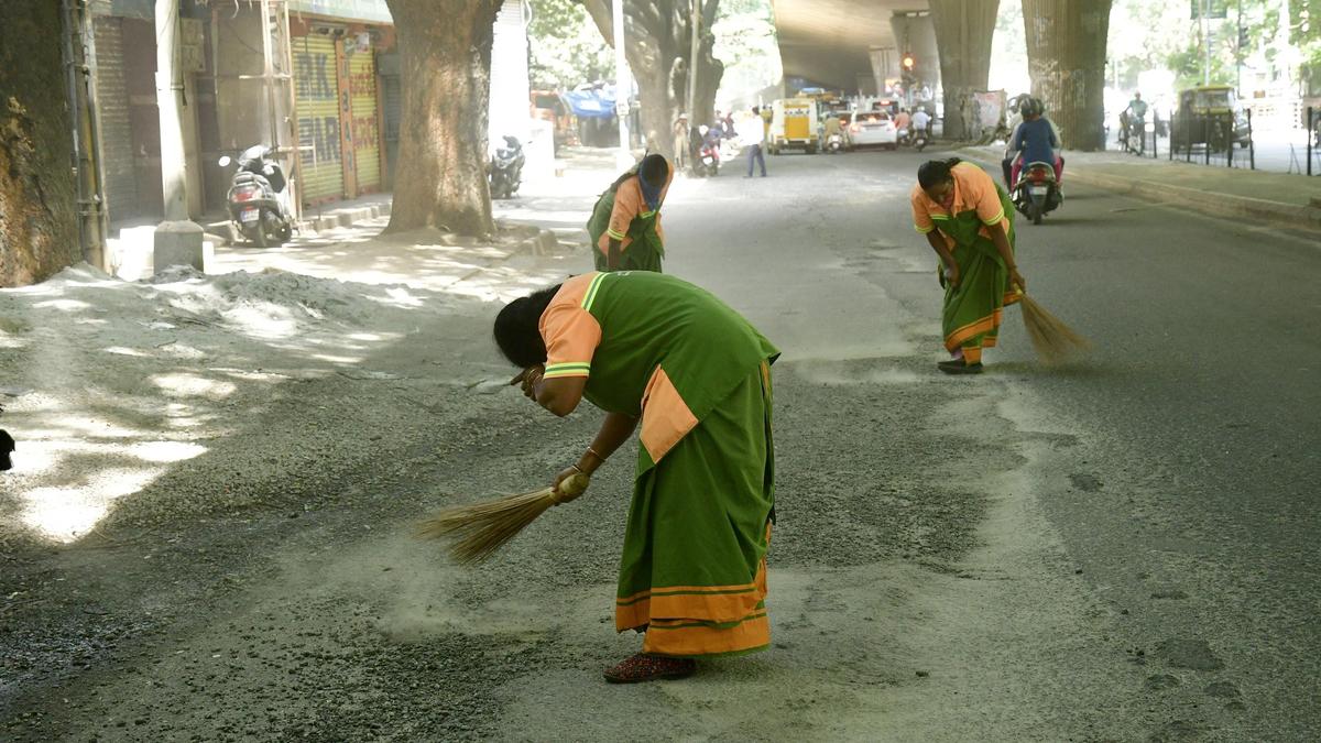Bengaluru’s BMTC drivers, traffic police, pourakarmikas, construction workers show reduced lung function: Survey