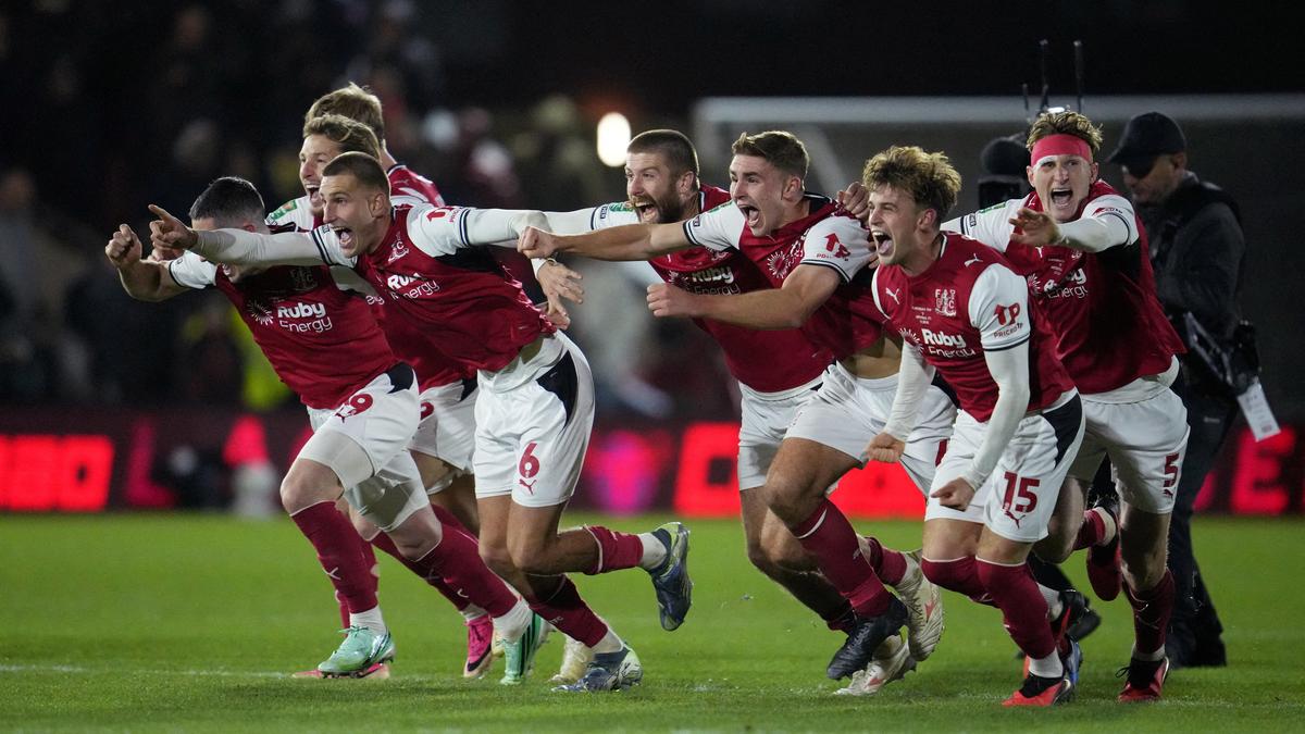 Carabao Cup — Arsenal knocked out by fourth-tier Fleetwood in shootout